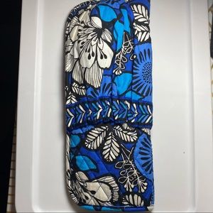 RETIRED Vera Bradley Flat Iron Cover in Blue Bayou
